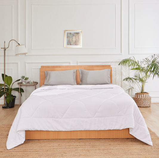 Premium All - Weather comforter (White + White)