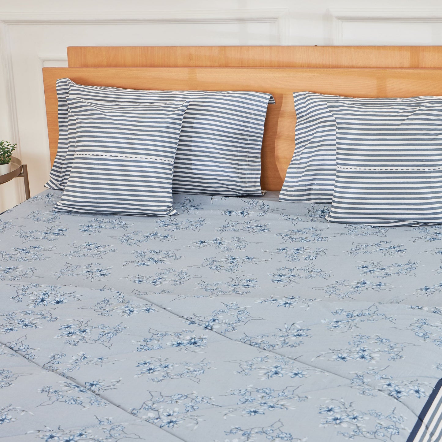 Happy Flowers Comforter- Blue